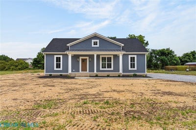 /international/us/30-skys-limit-court-reedville-va-110105416220/