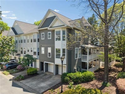/international/us/951-glenwood-avenue-se-atlanta-ga-110120420561/