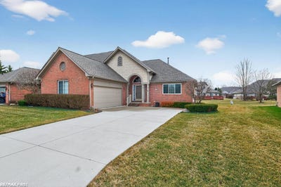 /international/us/33878-au-sable-drive-new-baltimore-mi-110108531949/