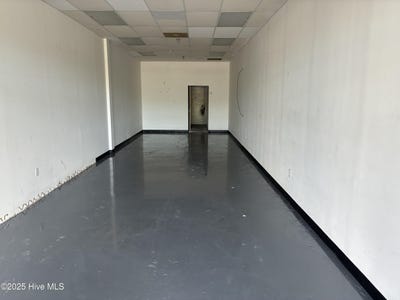 /international/us/1857-w-ehringhaus-street-elizabeth-city-nc-110103649764/