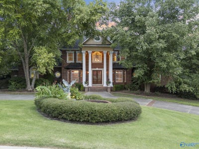 /international/us/114-cheekwood-drive-madison-al-110101243693/