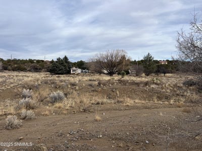 /international/us/8-elder-lane-silver-city-nm-110097586710/?lang=zh-tw