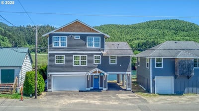 /international/us/33897-resort-dr-cloverdale-or-110100476407/