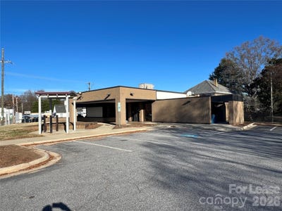 /international/us/21-main-avenue-drive-taylorsville-nc-110106205353/