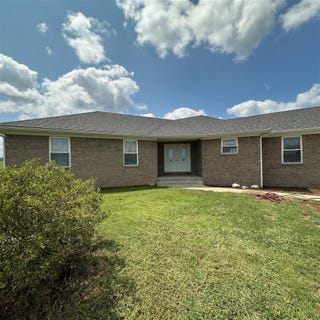 /international/us/27-jenkins-road-rineyville-ky-110094135122/