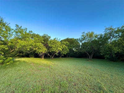 /international/us/2384-mystic-shore-drive-cedar-hill-tx-110100351736/