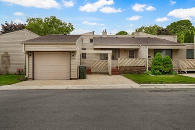 /international/us/1108-prairie-meadow-court-waterloo-ia-110099817829/