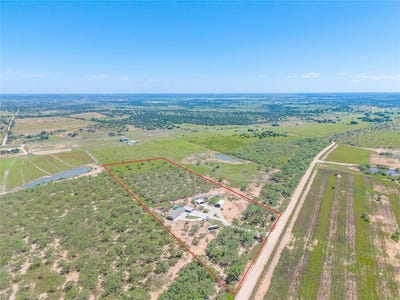 /international/us/16107-county-road-211-brookesmith-tx-110101329996/?lang=zh-tw