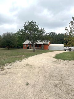 /international/us/143-taff-place-leakey-tx-110094907065/
