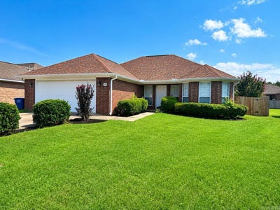 /international/us/2145-landover-trail-conway-ar-110120692570/