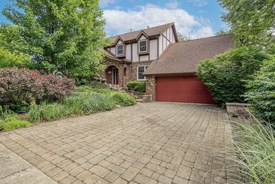 /international/us/912-valencia-drive-shorewood-il-110108885656/