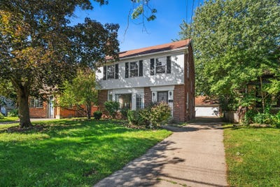 /international/us/2055-godwin-avenue-se-grand-rapids-mi-110110354180/