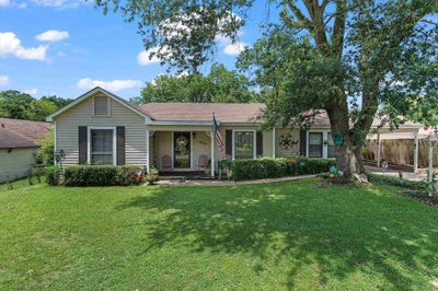 /international/us/406-w-hill-st-carthage-tx-110108849856/
