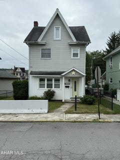 /international/us/505-oak-street-tyrone-pa-110101049946/?lang=en