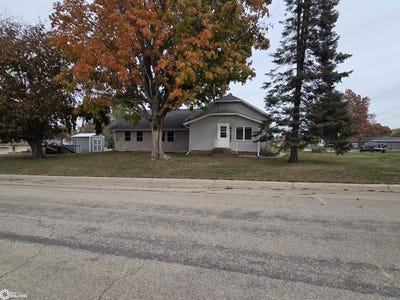 /international/us/1100-n-vine-street-n-creston-ia-110103380922/