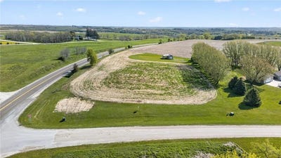 /international/us/11944-city-view-lane-se-chatfield-mn-110103341063/