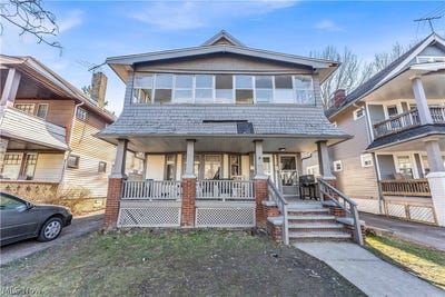 /international/us/913-helmsdale-road-cleveland-heights-oh-110101221833/