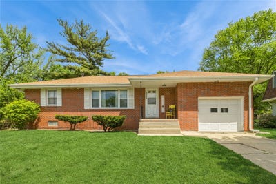 /international/us/1506-w-6th-avenue-indianola-ia-110099478496/