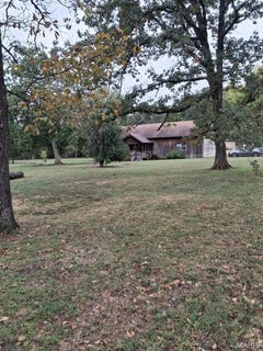 /international/us/138-bluebird-lane-doniphan-mo-110120619819/