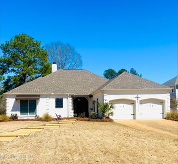 /international/us/908-hackberry-lane-canton-ms-110097969746/