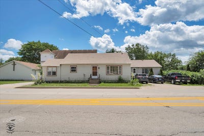 /international/us/219-219-1-2-w-main-street-braidwood-il-110108888044/