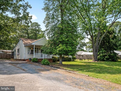 /international/us/8342-brookwood-road-millersville-md-110099997574/?lang=en