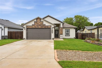 /international/us/150-n-9th-street-aransas-pass-tx-110108344023/