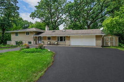 /international/us/1s660-winfield-road-wheaton-il-110110195778/