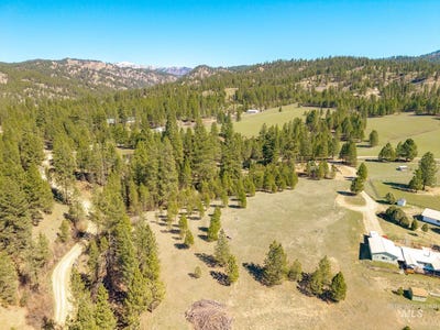 /international/us/29-woodland-dr-garden-valley-id-110106847685/