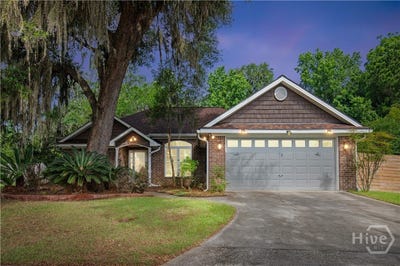 /international/us/84-ashley-court-richmond-hill-ga-110108413354/