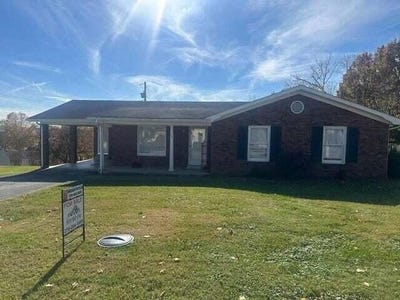 /international/us/233-woodland-street-burkesville-ky-110099934585/