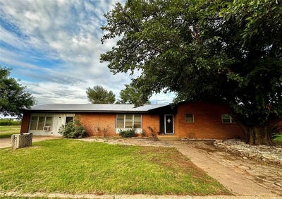 /international/us/141-dickson-road-seymour-tx-110100693797/