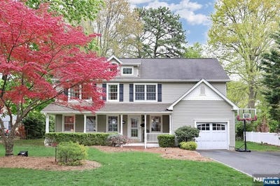 /international/us/14-chadwick-place-glen-rock-nj-110108090189/