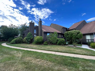 /international/us/11-westgate-drive-edison-nj-110108947454/