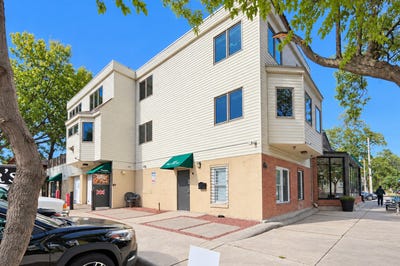 /international/us/1820-como-avenue-se-minneapolis-mn-110120462245/