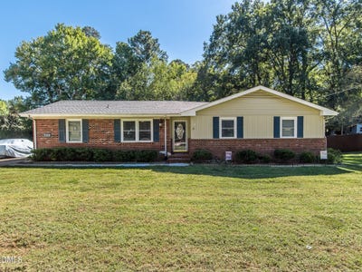 /international/us/705-lakeside-drive-garner-nc-110120457451/