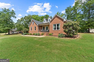/international/us/104-old-oak-forsyth-ga-110099169643/