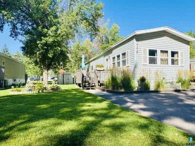 /international/us/809-s-gina-pl-sioux-falls-sd-110108507709/
