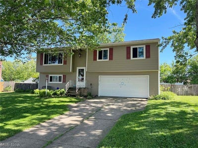 /international/us/4060-tudor-avenue-brunswick-oh-110108552838/