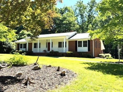 /international/us/268-magnolia-avenue-mocksville-nc-110108539999/