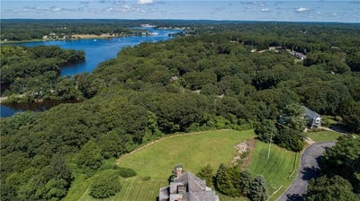 /international/us/18-no-bottom-ridge-westerly-ri-110108170529/
