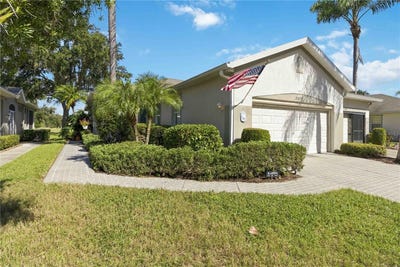 /international/us/2127-acadia-greens-drive-sun-city-center-fl-110120727099/