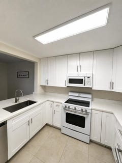 /international/us/7173-orange-drive-davie-fl-110108586837/