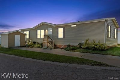 /international/us/3544-midsummer-lane-northville-mi-110101312335/?lang=en
