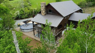 /international/us/19-sunset-hill-lane-wellsboro-pa-110106768796/