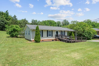 /international/us/3268-read-mountain-rd-roanoke-va-110104488377/