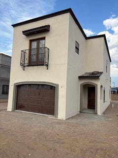 /international/us/402-lala-street-belen-nm-110098400497/