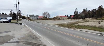 /international/us/52-main-street-jonesport-me-110099924596/