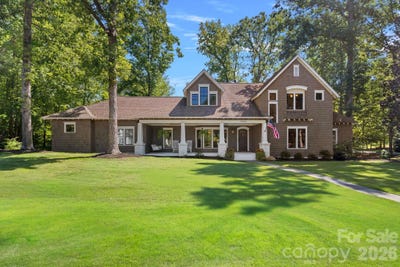 /international/us/19610-weavers-circle-cornelius-nc-110120482354/