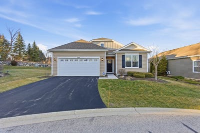 /international/us/1110-redtail-court-woodstock-il-110107890913/